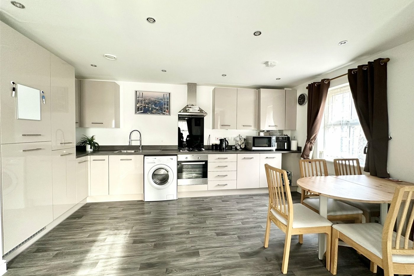 2 bedroom property for sale in Weldon | Robinson Jackson