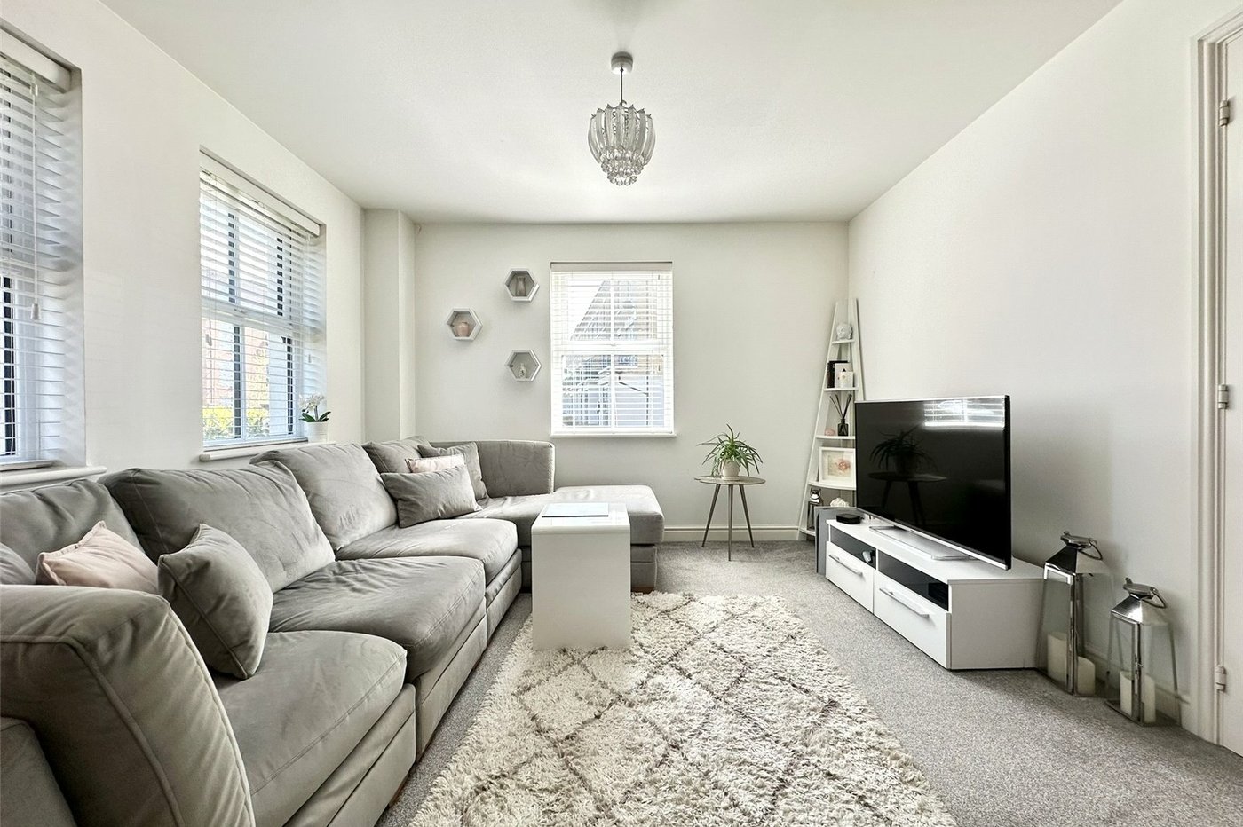 2 bedroom property for sale in Weldon | Robinson Jackson