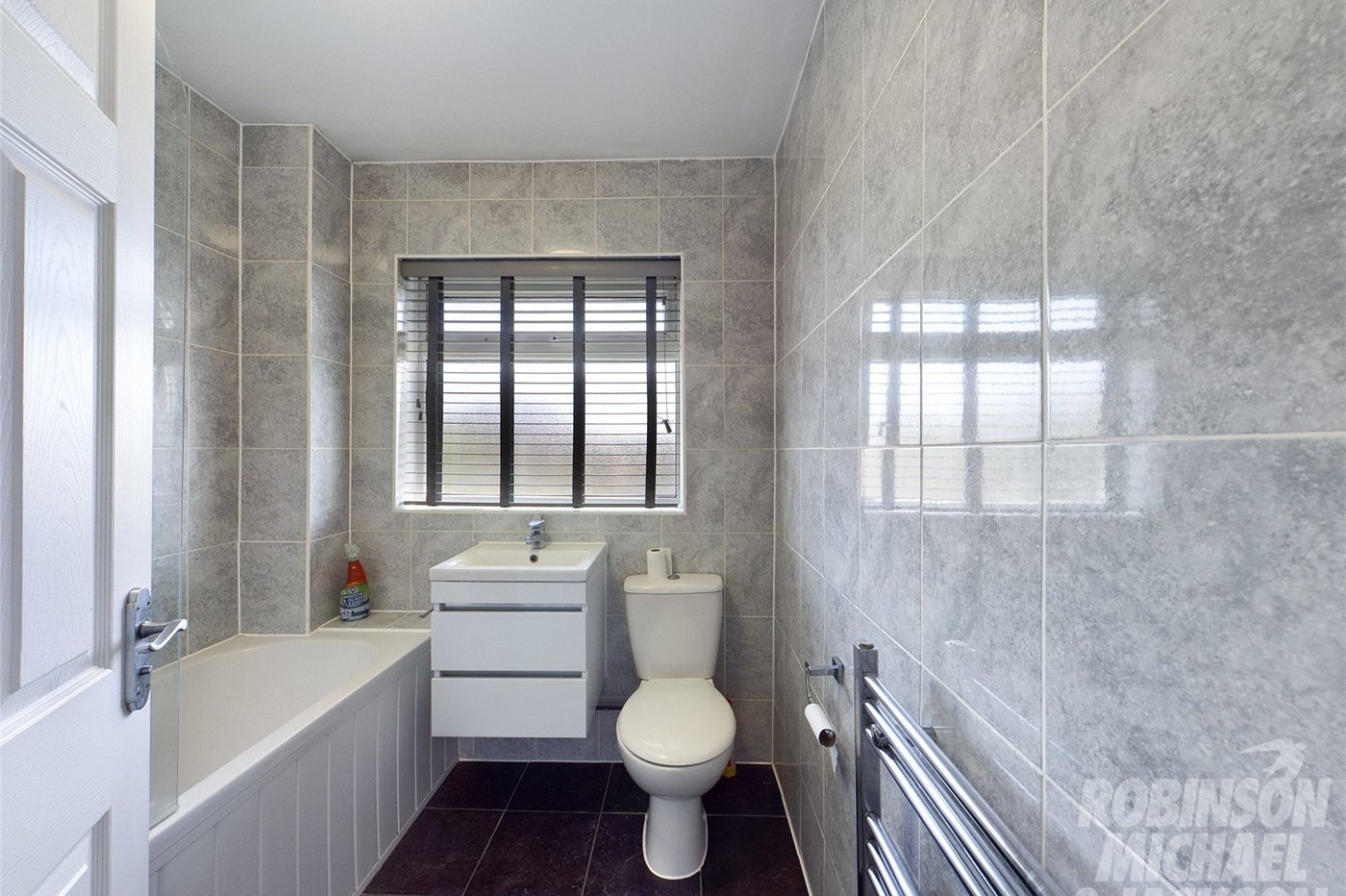 2 bedroom house for sale in Sittingbourne | Robinson Michael & Jackson