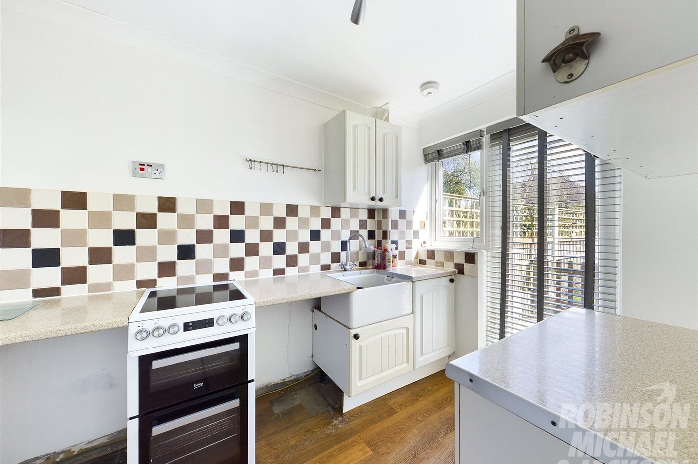 2 bedroom house for sale in Sittingbourne | Robinson Michael & Jackson