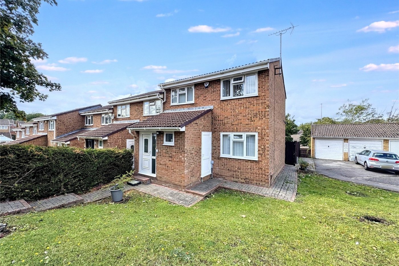 3 bedroom house for sale in Rainham | Robinson Michael & Jackson