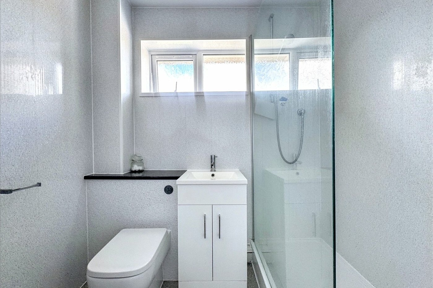 3 bedroom house for sale in Rainham | Robinson Michael & Jackson