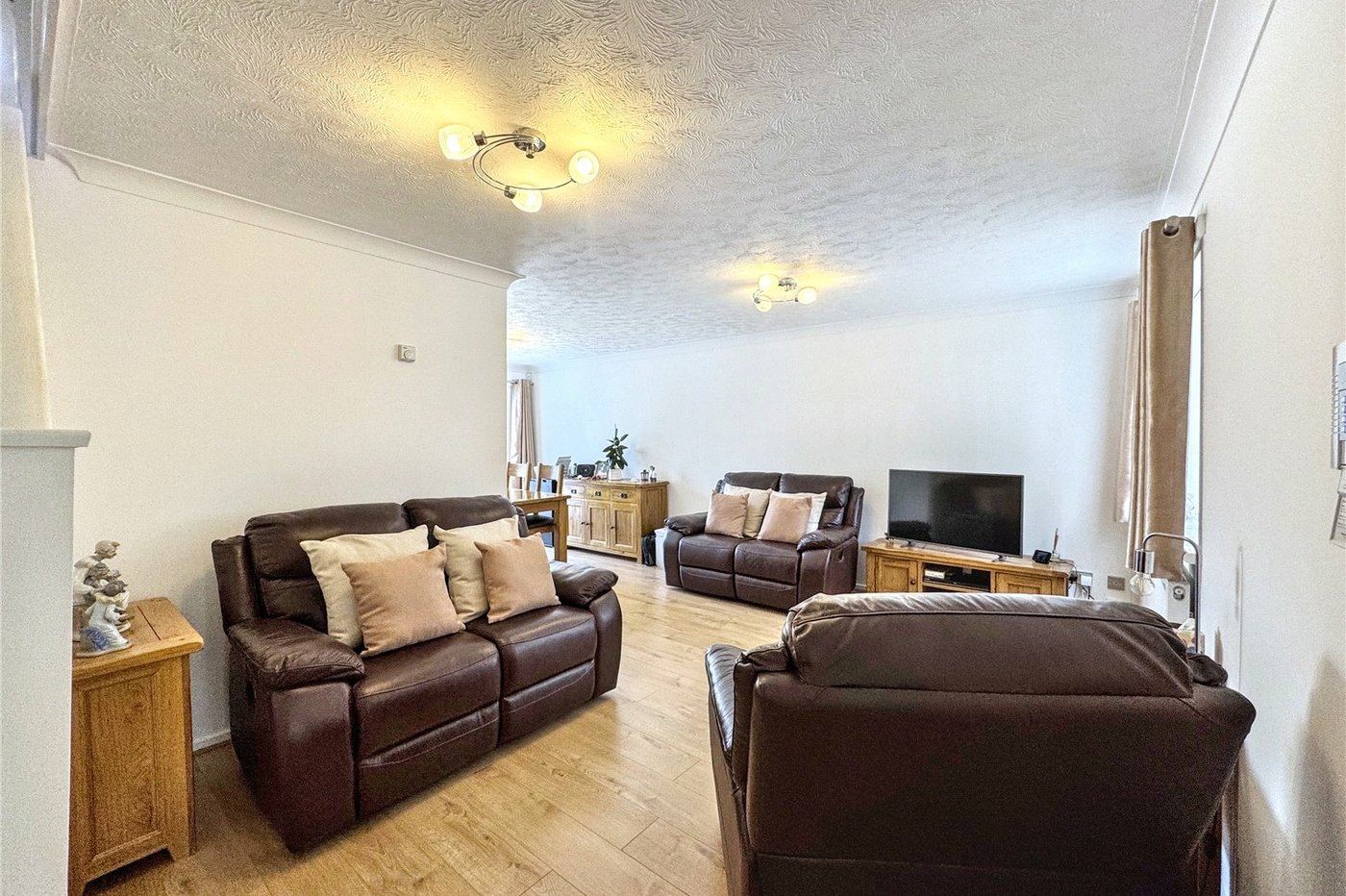 3 bedroom house for sale in Rainham | Robinson Michael & Jackson