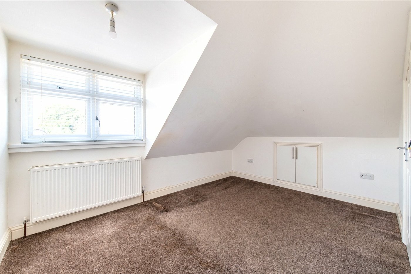 4 bedroom bungalow for sale in Gravesend | Robinson Michael & Jackson