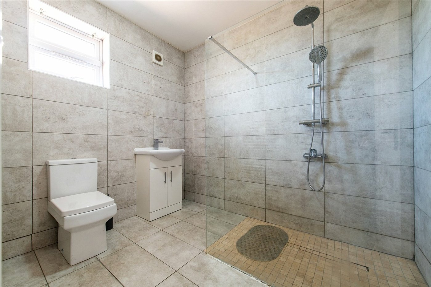 4 bedroom bungalow for sale in Gravesend | Robinson Michael & Jackson