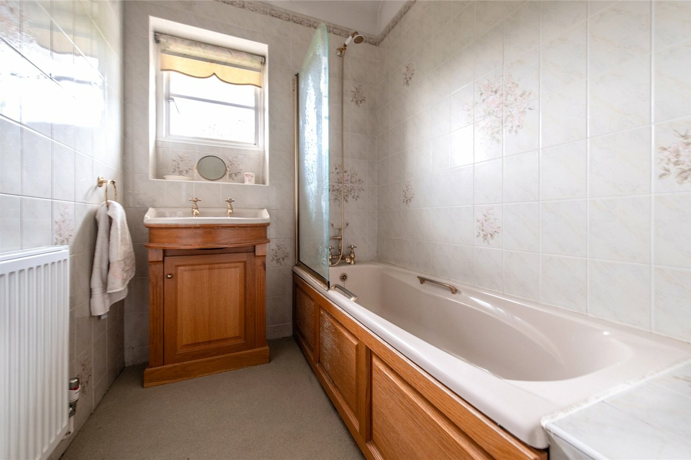 5 bedroom house for sale in Gravesend | Robinson Michael & Jackson