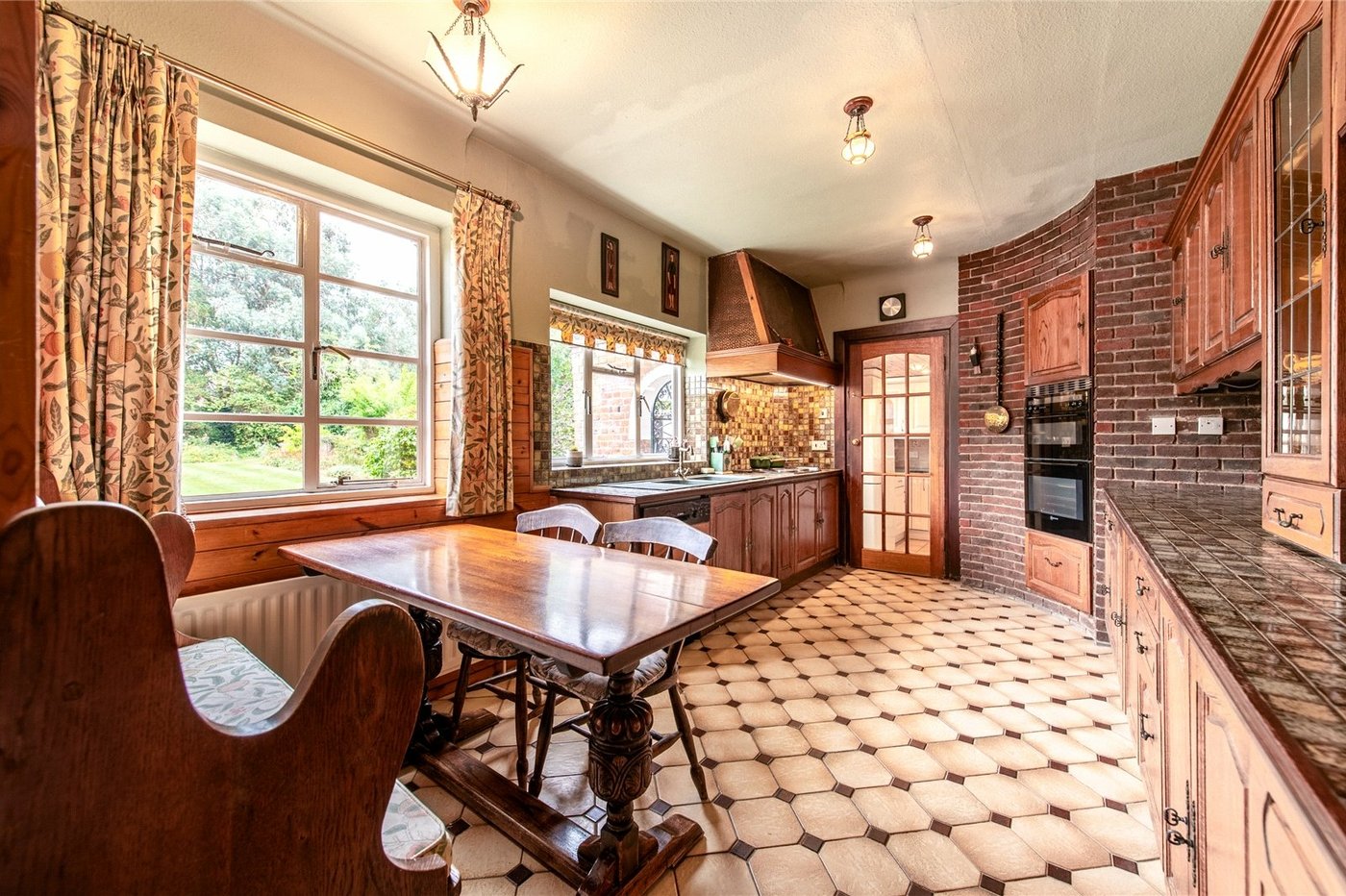 5 bedroom house for sale in Gravesend | Robinson Michael & Jackson