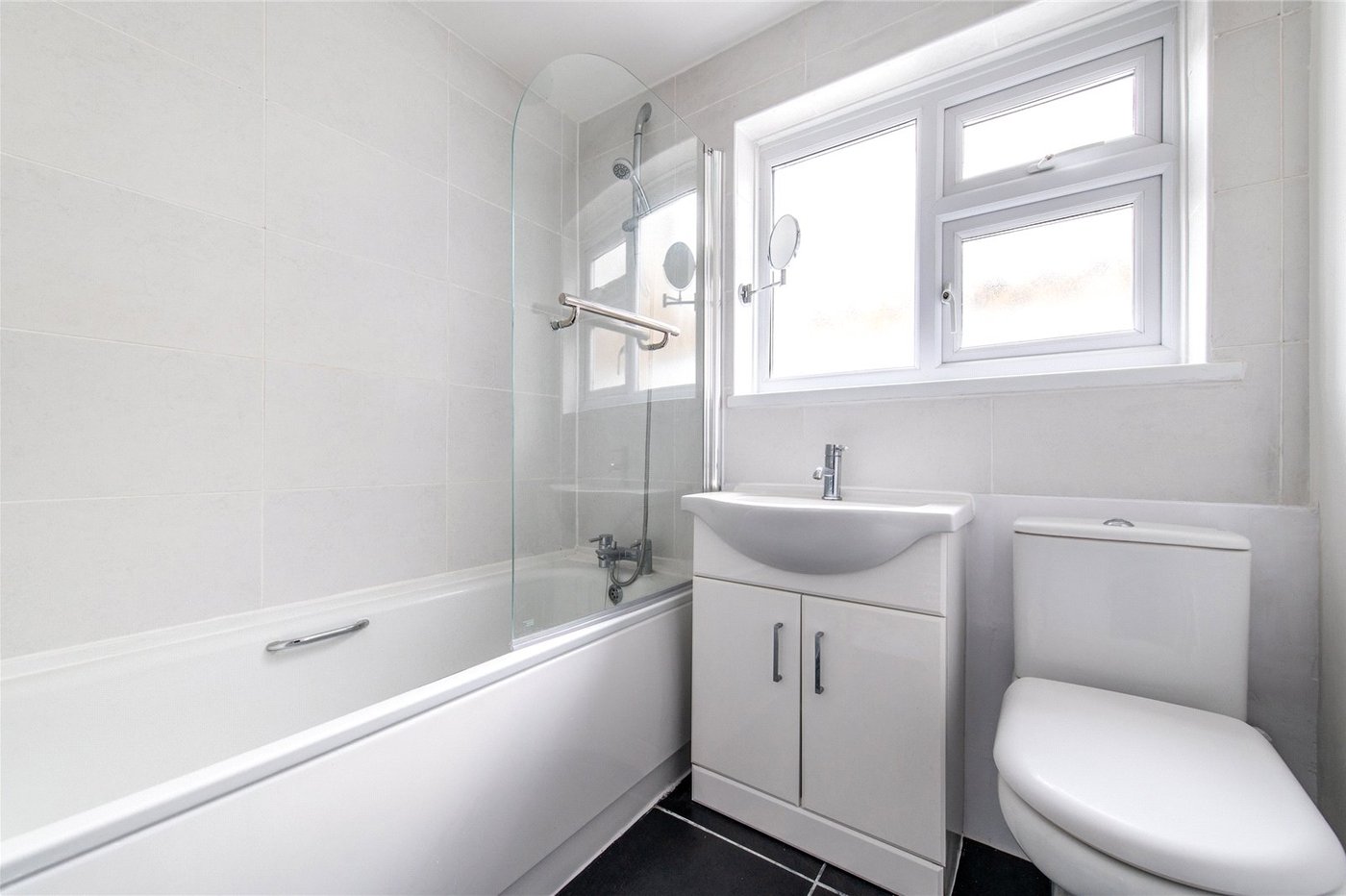 2 bedroom house for sale in Gravesend | Robinson Michael & Jackson