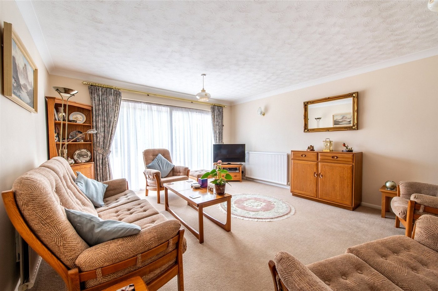 5 bedroom house for sale in Gravesend | Robinson Michael & Jackson