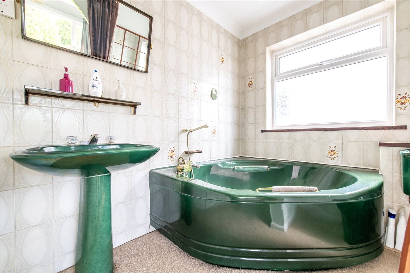 5 bedroom house for sale in Gravesend | Robinson Michael & Jackson