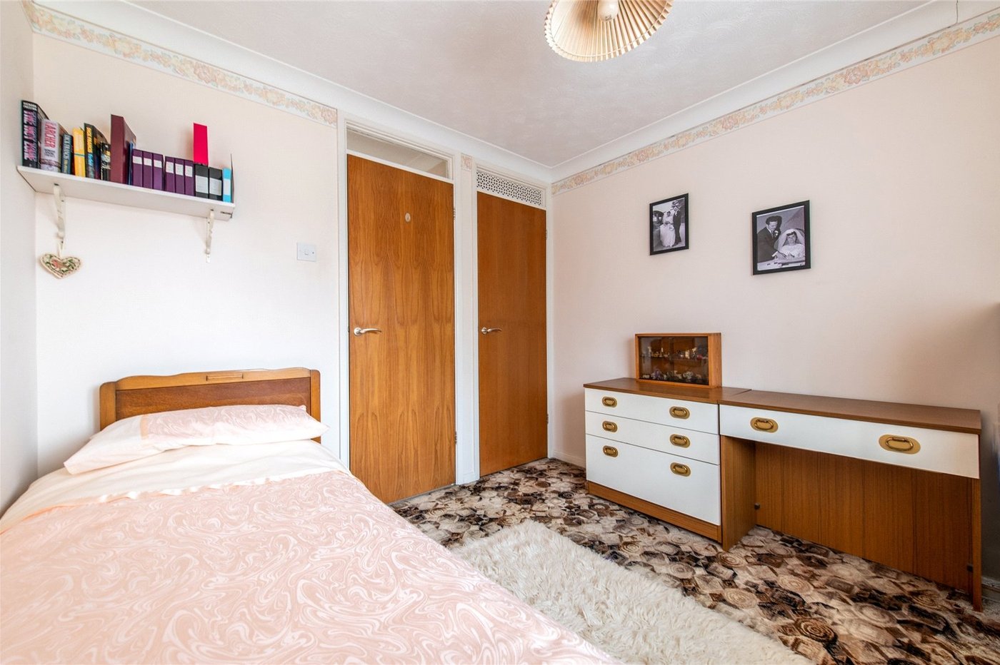 5 bedroom house for sale in Gravesend | Robinson Michael & Jackson