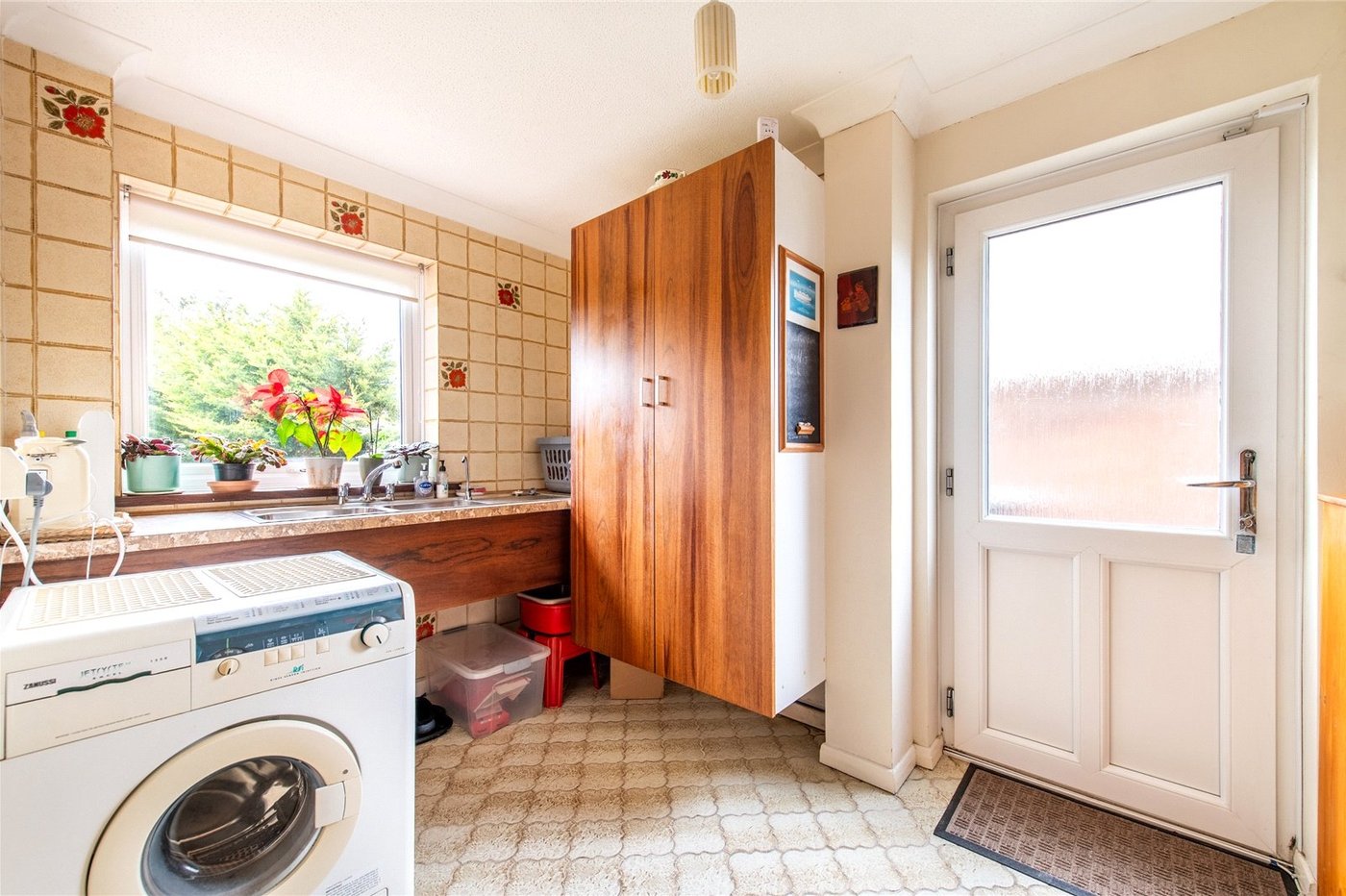 5 bedroom house for sale in Gravesend | Robinson Michael & Jackson