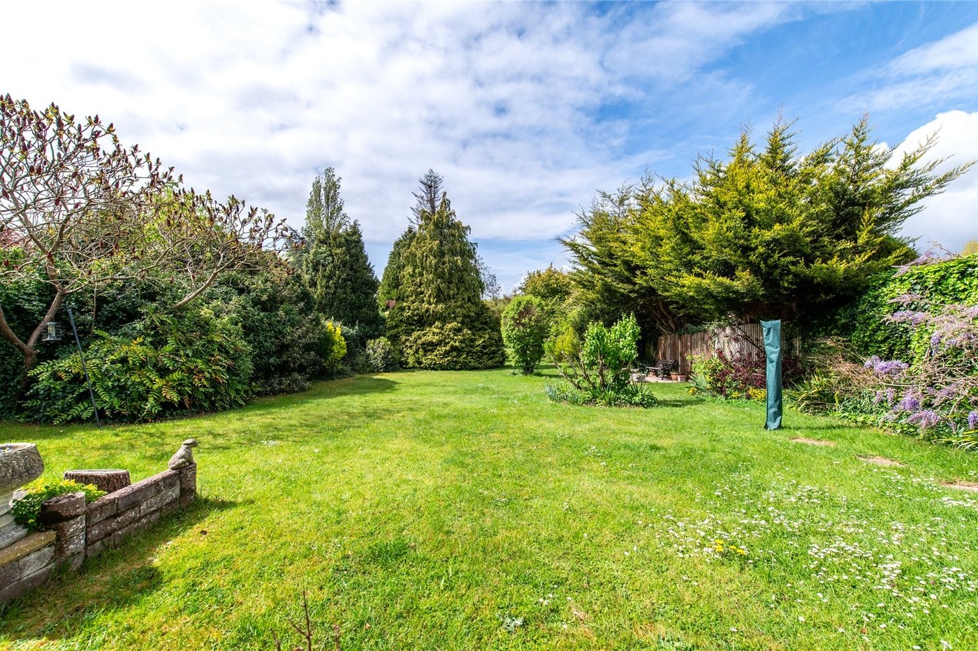 5 bedroom house for sale in Gravesend | Robinson Michael & Jackson