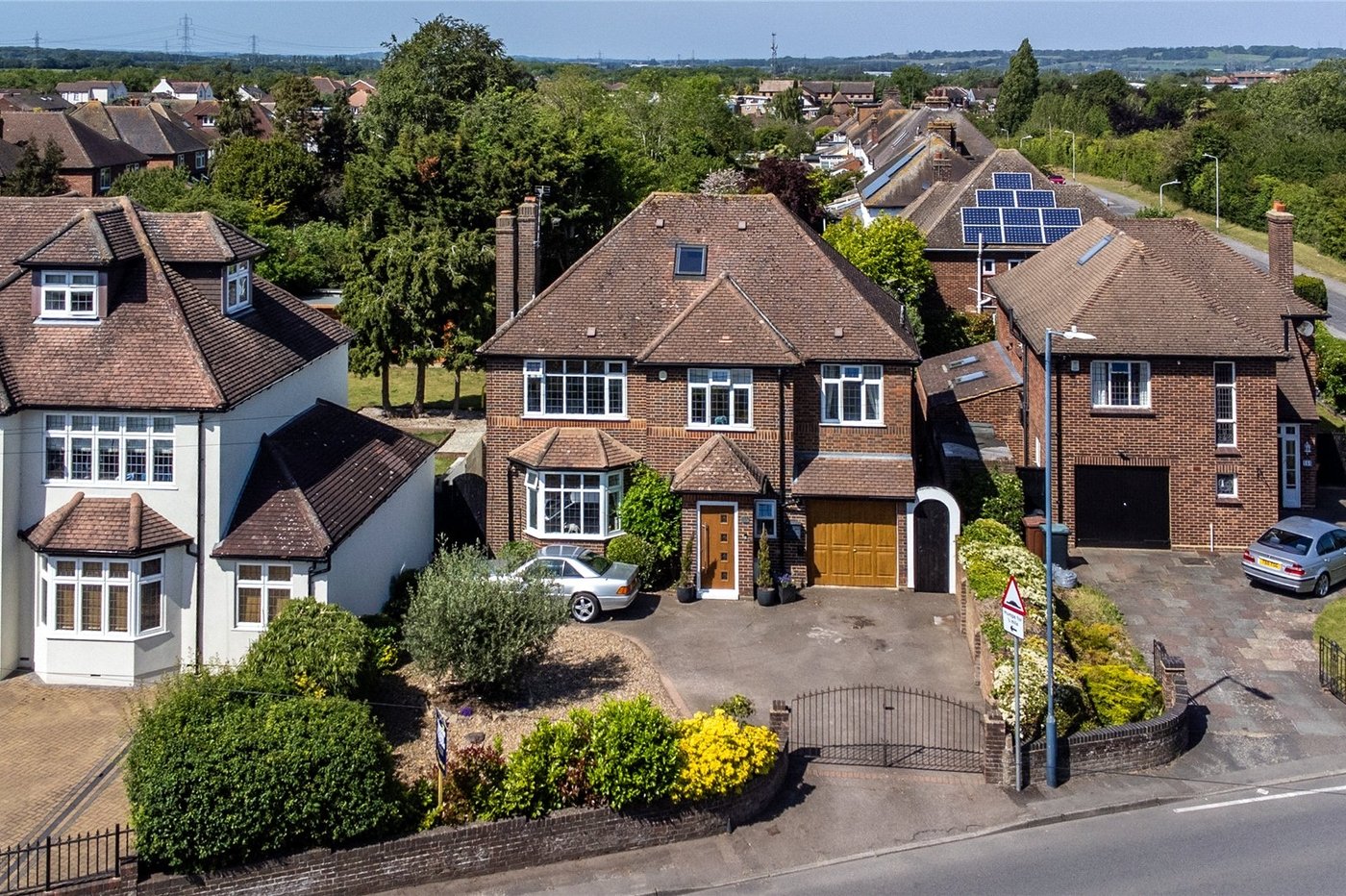 5 bedroom house for sale in Gravesend | Robinson Michael & Jackson