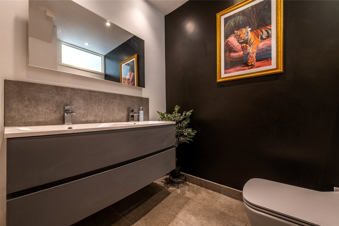 5 bedroom house for sale in Gravesend | Robinson Michael & Jackson