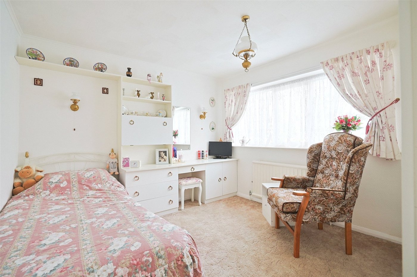 3 bedroom house for sale in Gravesend | Robinson Michael & Jackson