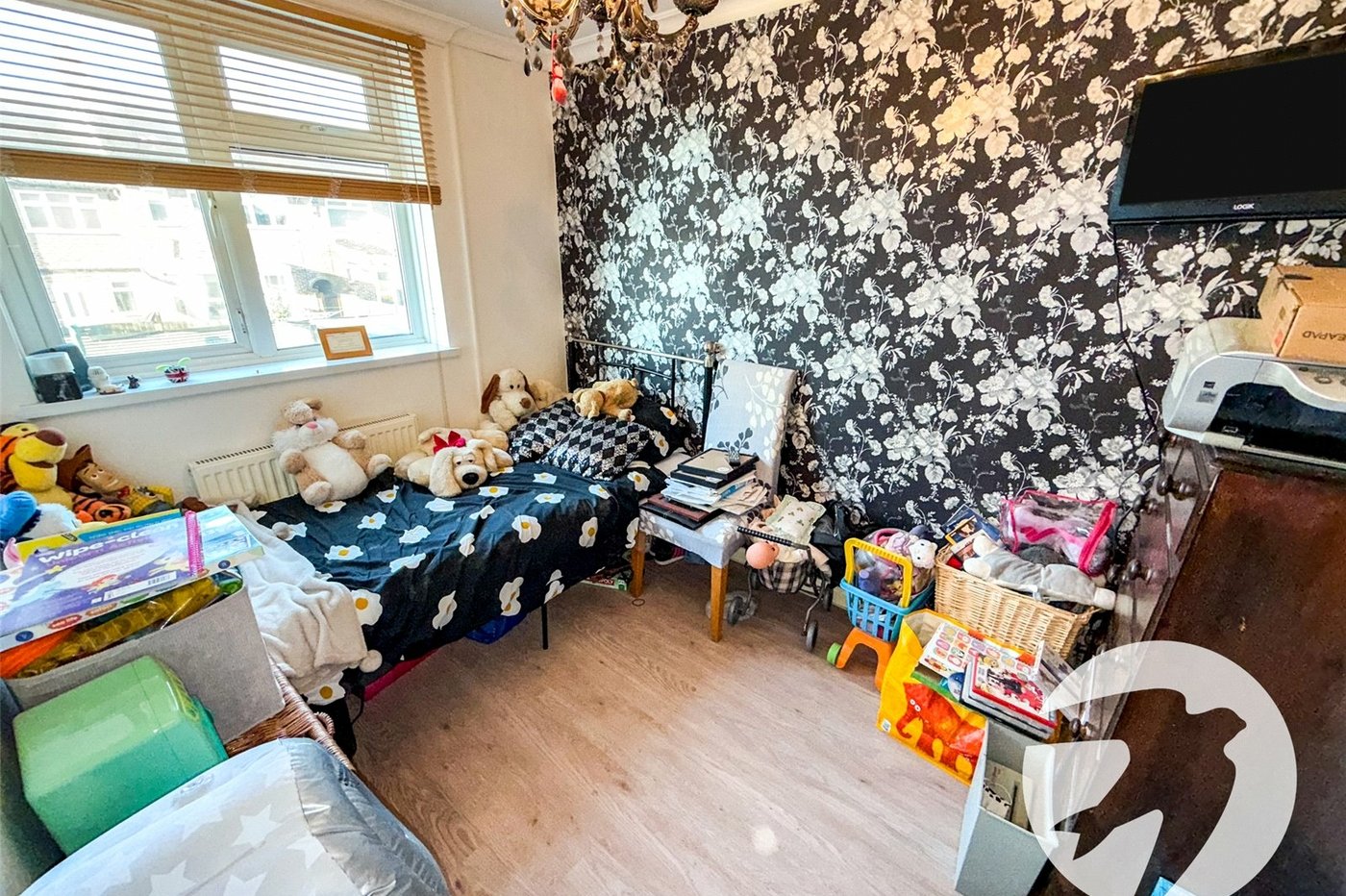 4 bedroom house for sale in London | Robinson Jackson