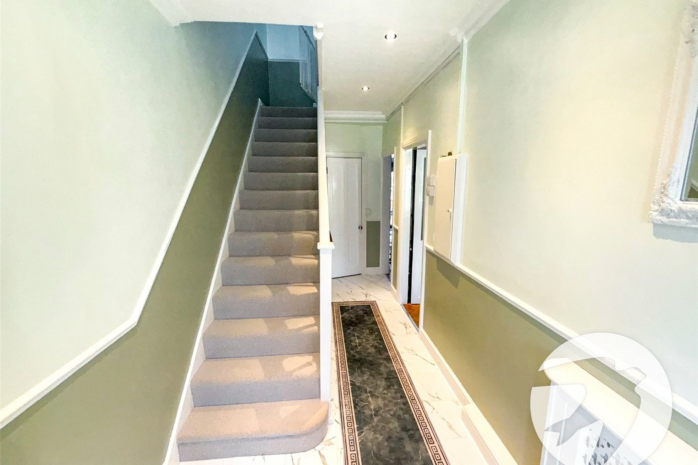 4 bedroom house for sale in London | Robinson Jackson