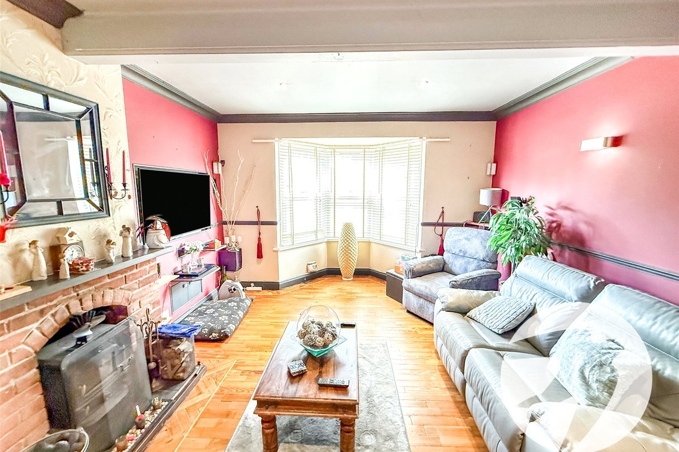 4 bedroom house for sale in London | Robinson Jackson