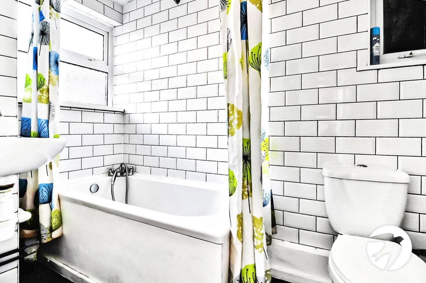 2 bedroom house for sale in London | Robinson Jackson