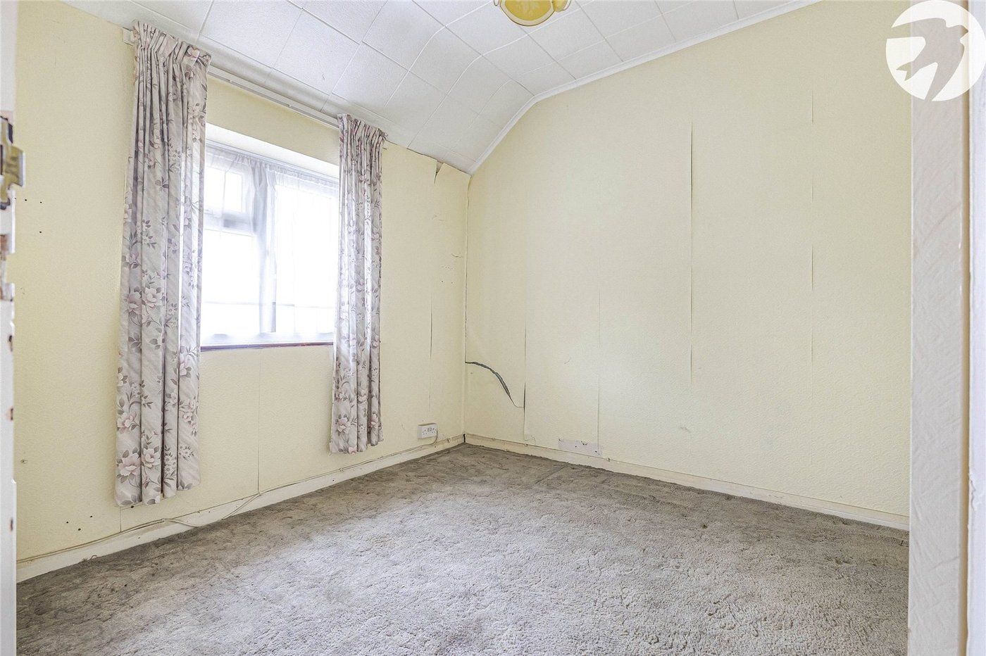 2 bedroom house for sale in Rochester | Robinson Michael & Jackson