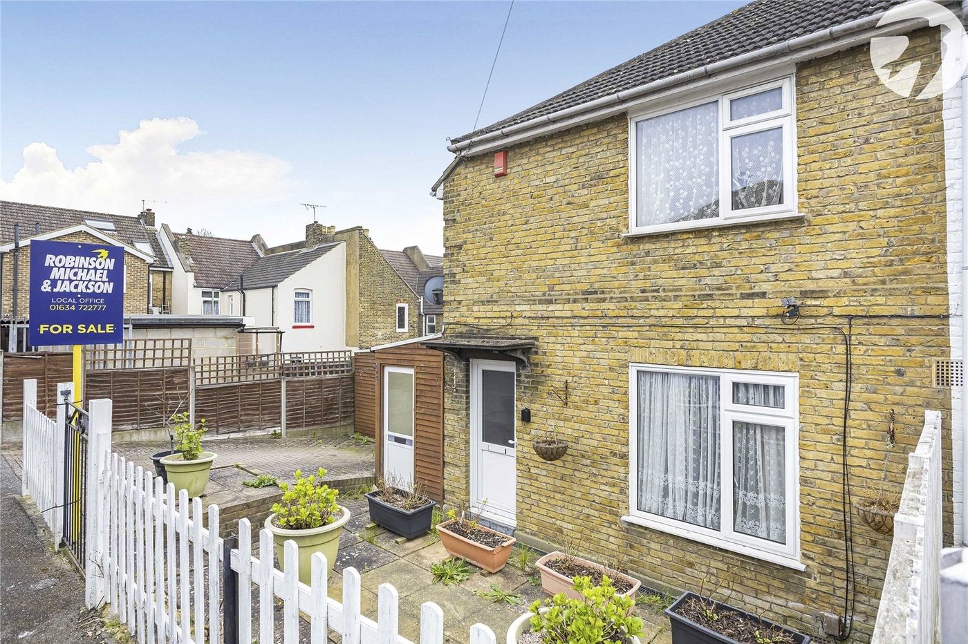 2 bedroom house for sale in Rochester | Robinson Michael & Jackson