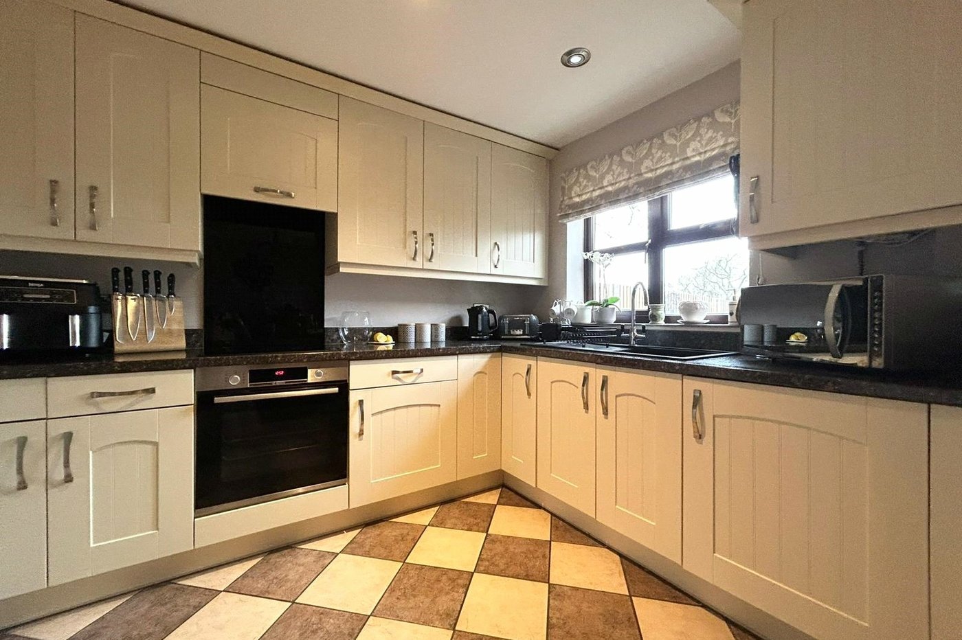 3 bedroom house for sale in Lordswood | Robinson Michael & Jackson