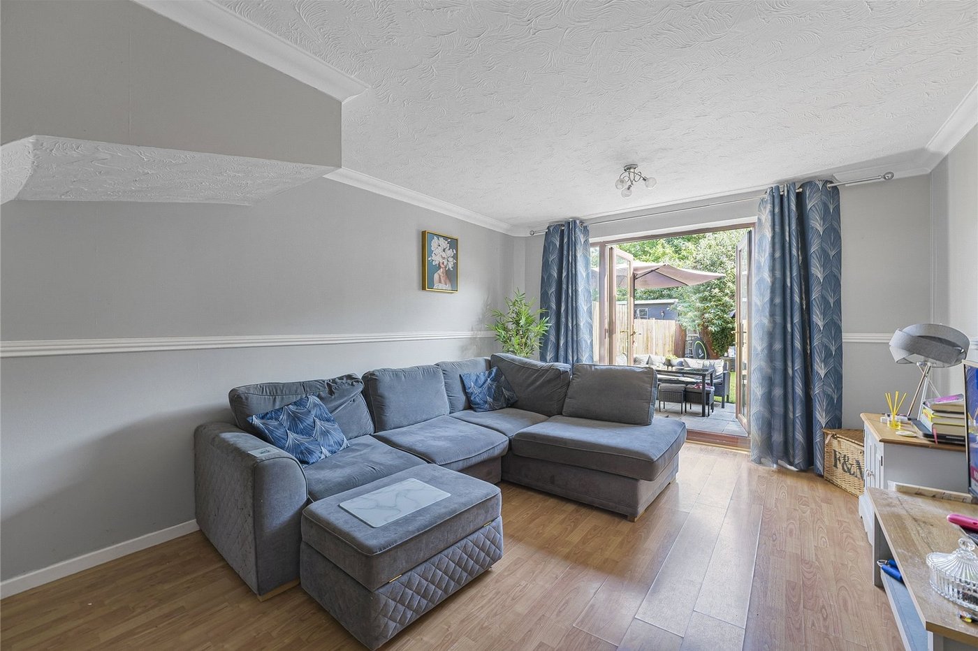2 bedroom house for sale in Greenhithe | Robinson Jackson
