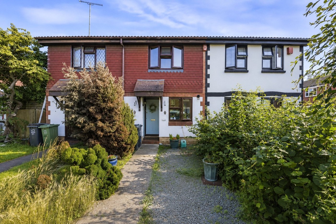 2 bedroom house for sale in Greenhithe | Robinson Jackson