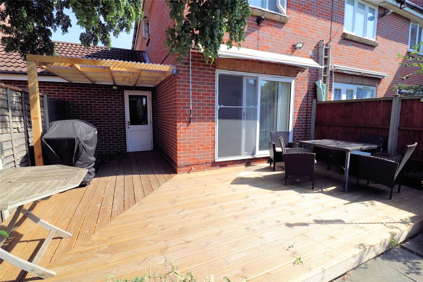 house for sale in Slade Green, Kent, DA8 Robinson Jackson