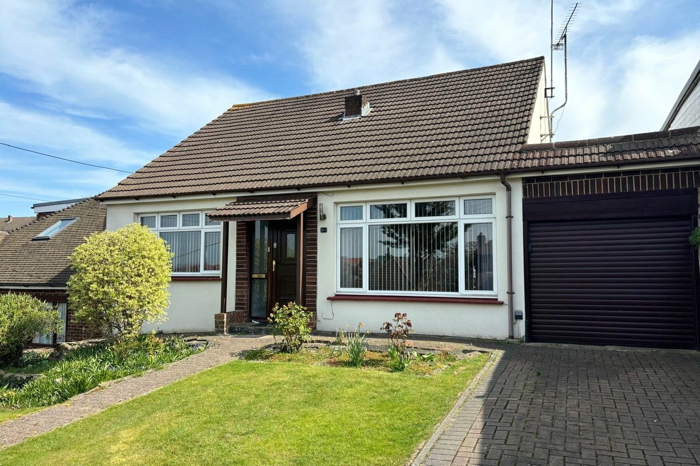 3 bedroom bungalow for sale in Walderslade | Robinson Michael & Jackson