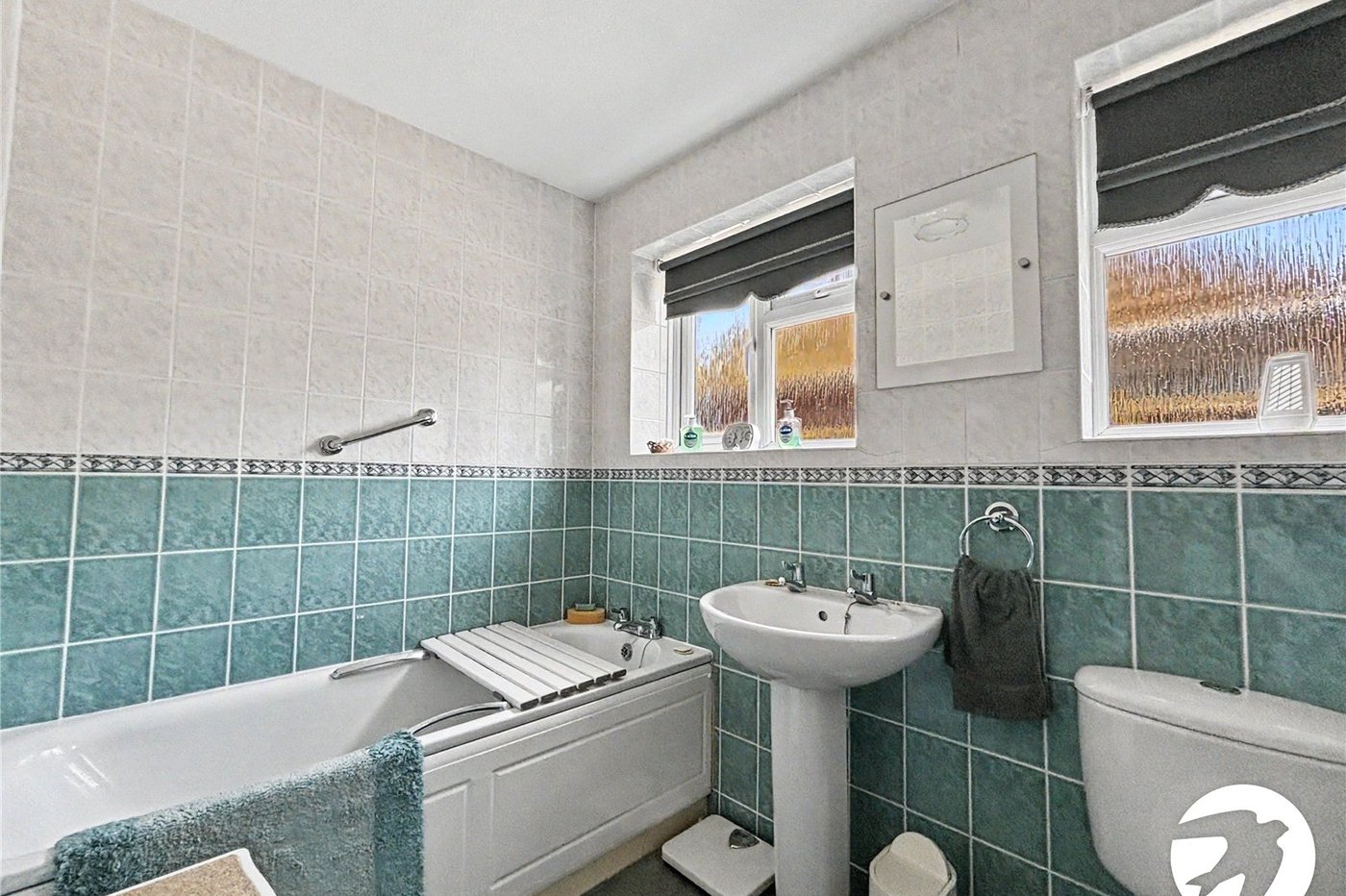 2 bedroom bungalow for sale in Walderslade | Robinson Michael & Jackson