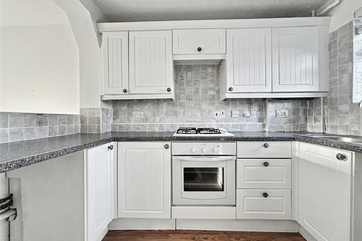 2 bedroom house for sale in Rainham | Robinson Michael & Jackson