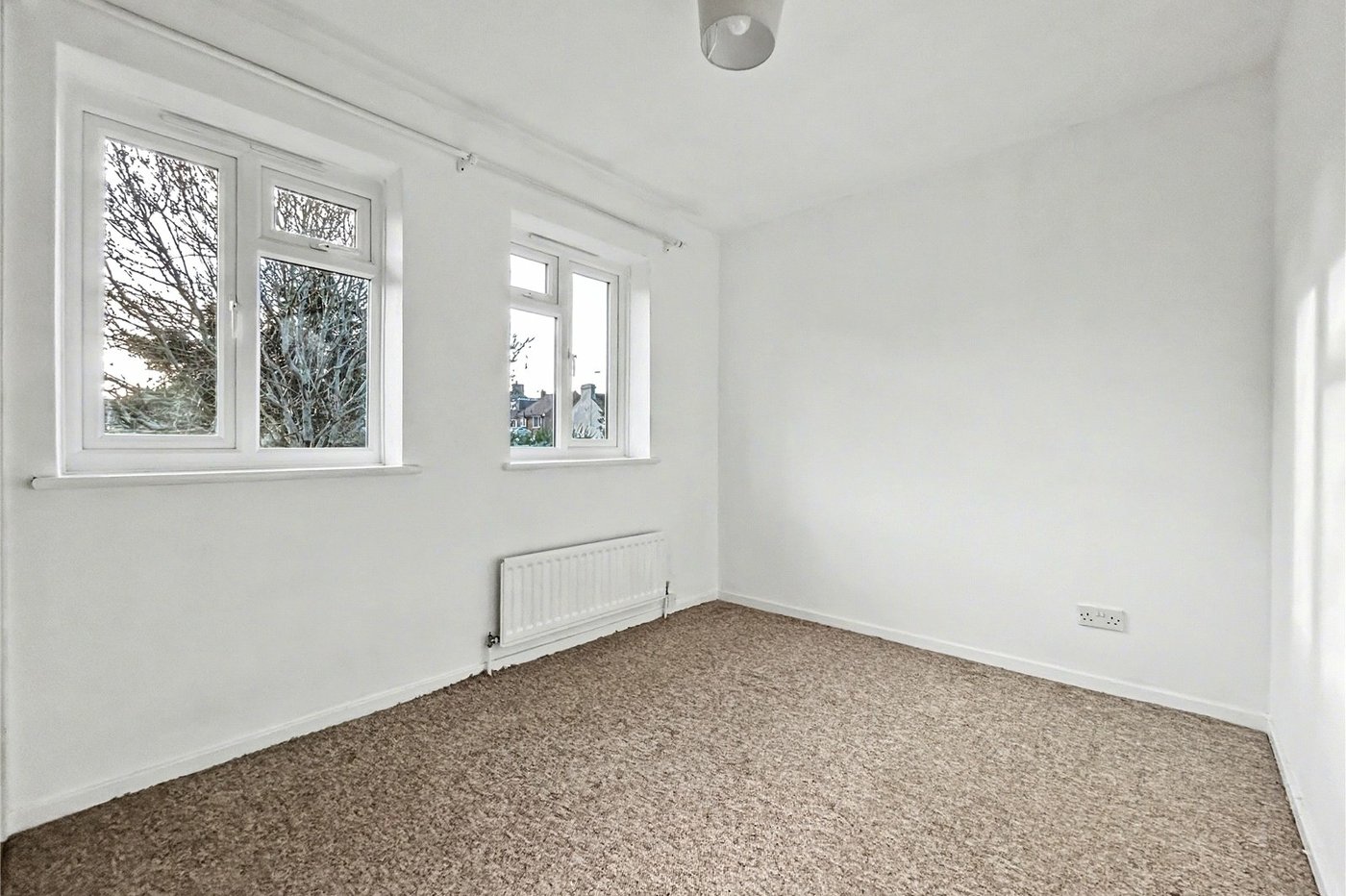 2 bedroom house for sale in Rainham | Robinson Michael & Jackson