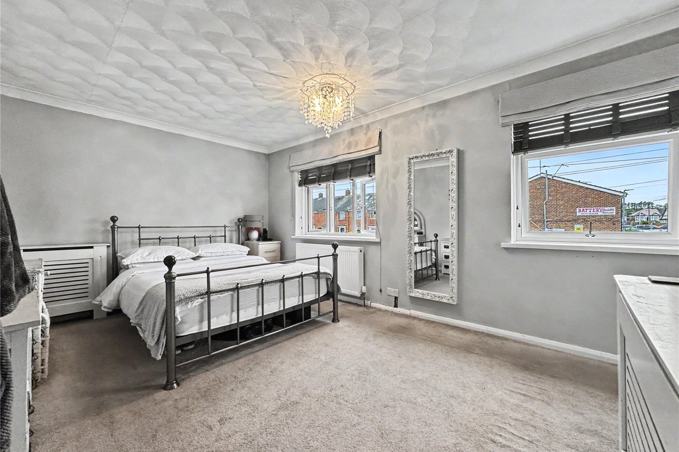 2 bedroom house for sale in Rainham | Robinson Michael & Jackson