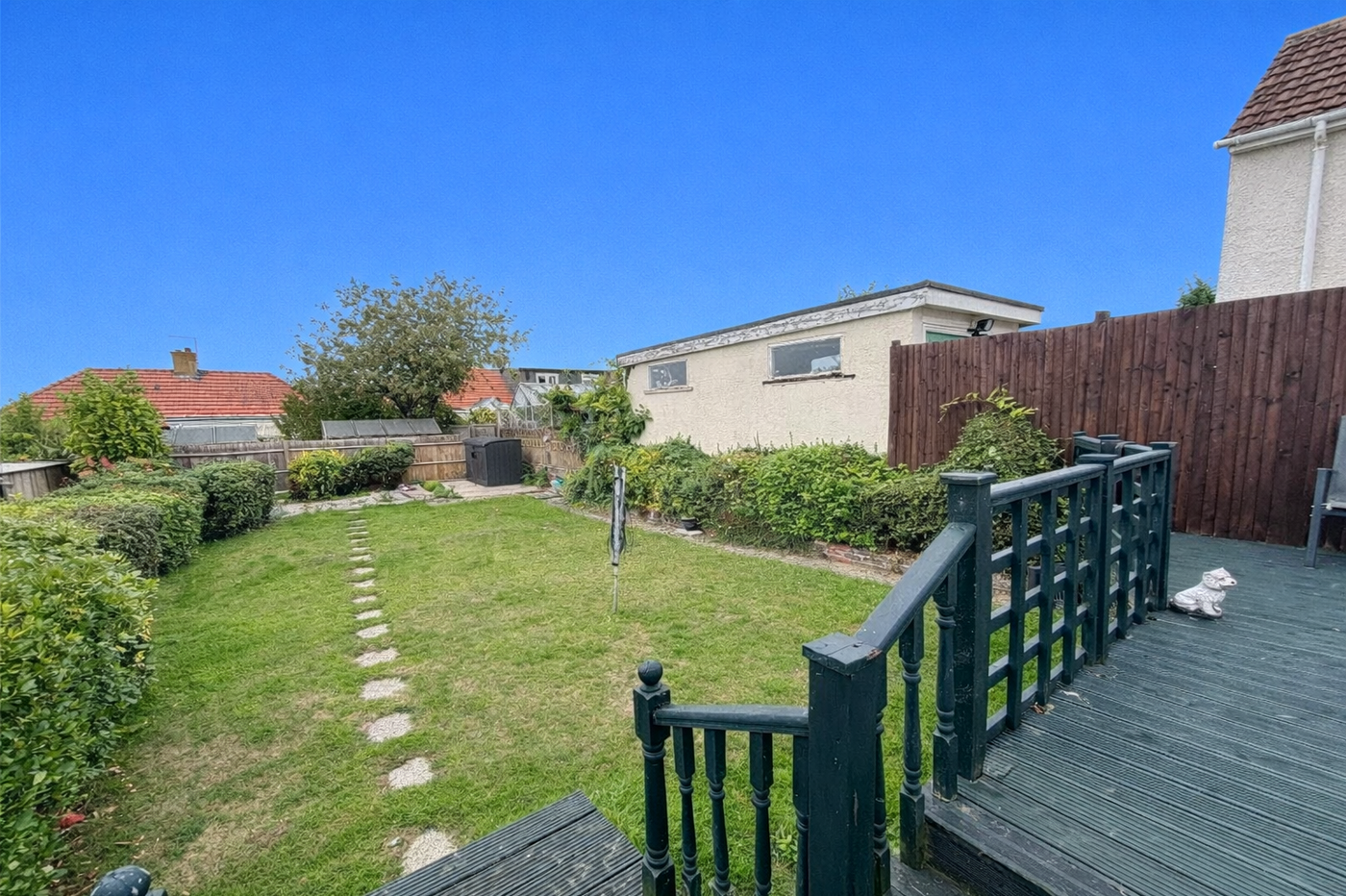 2 bedroom bungalow for sale in Orpington | Robinson Jackson