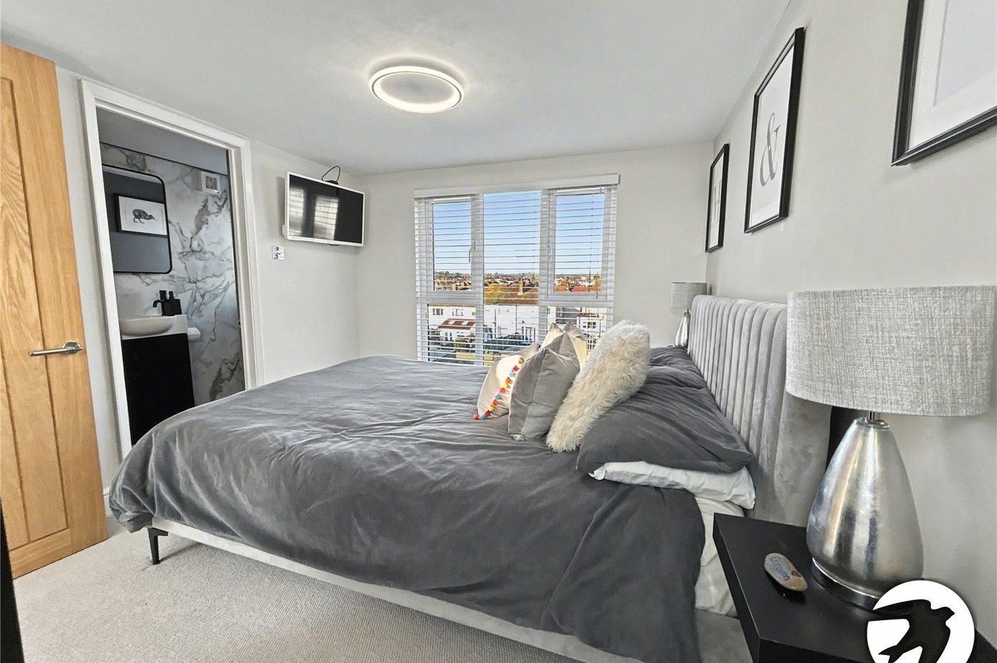 3 bedroom house for sale in South Welling | Robinson Jackson