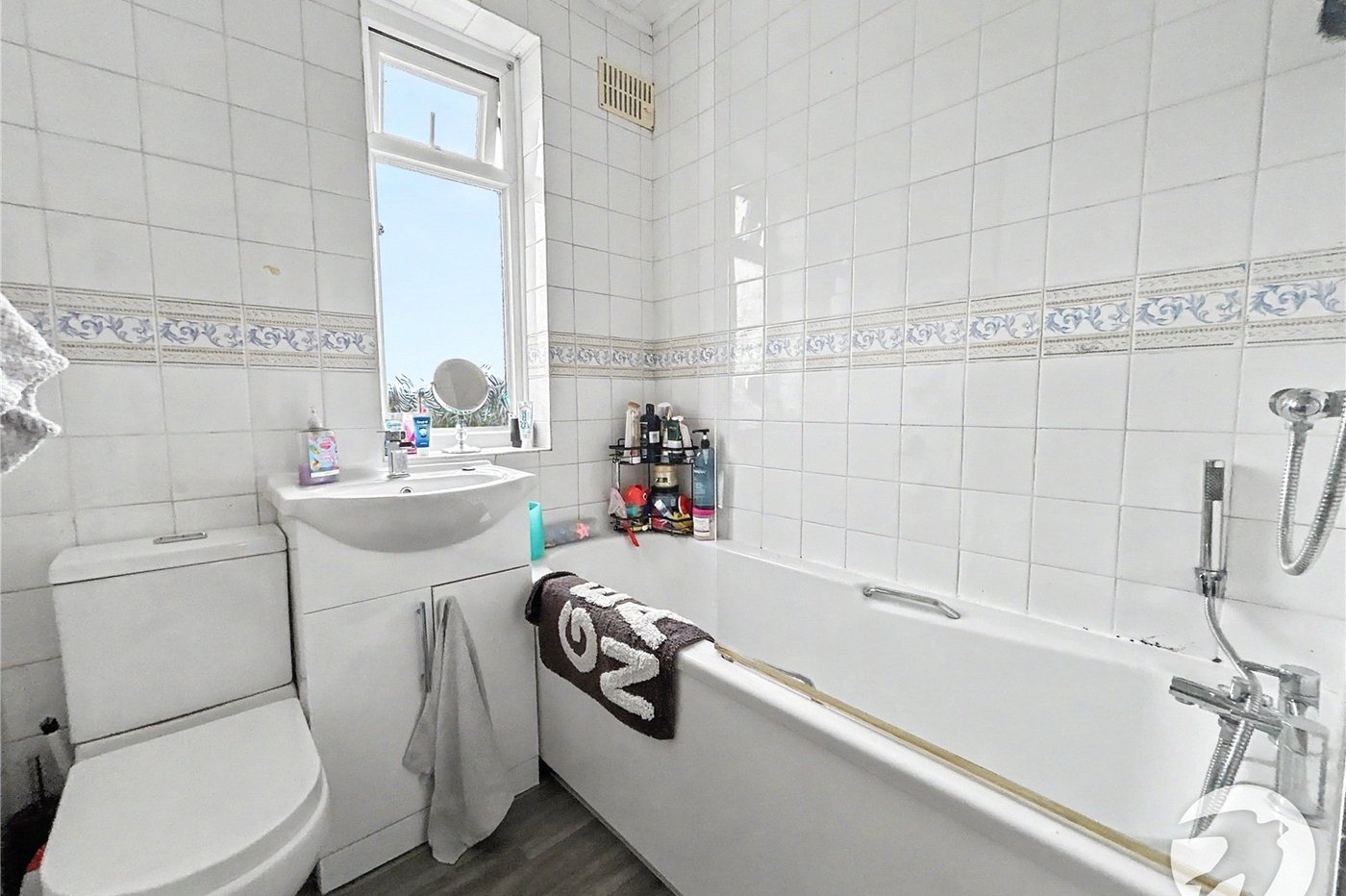 2 bedroom house for sale in South Welling | Robinson Jackson