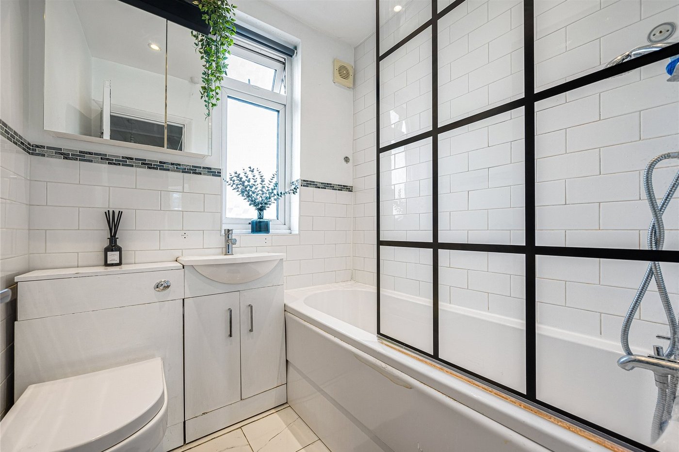 2 bedroom house for sale in South Welling | Robinson Jackson