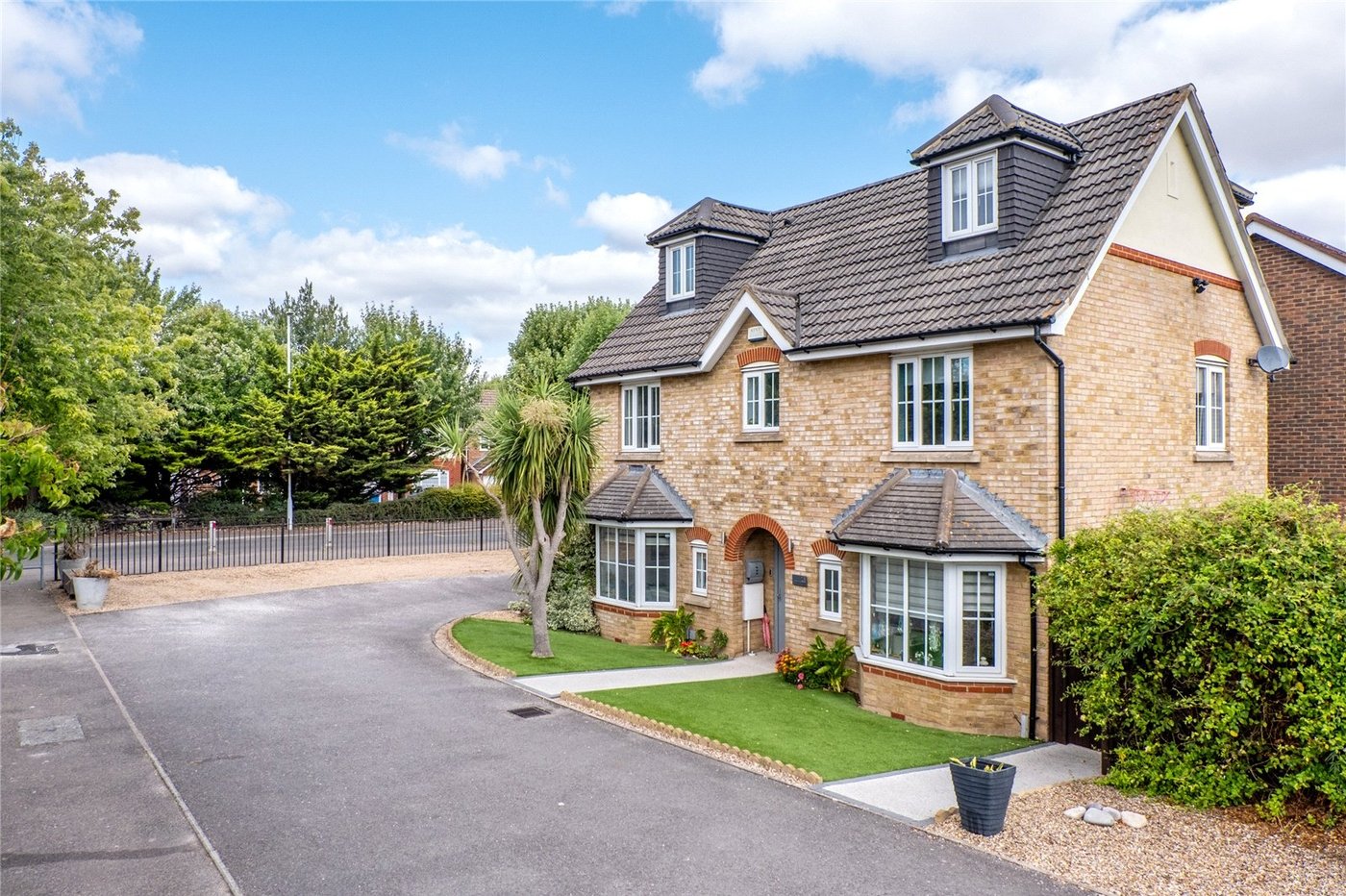 5 bedroom house for sale in Sittingbourne | Robinson Michael & Jackson