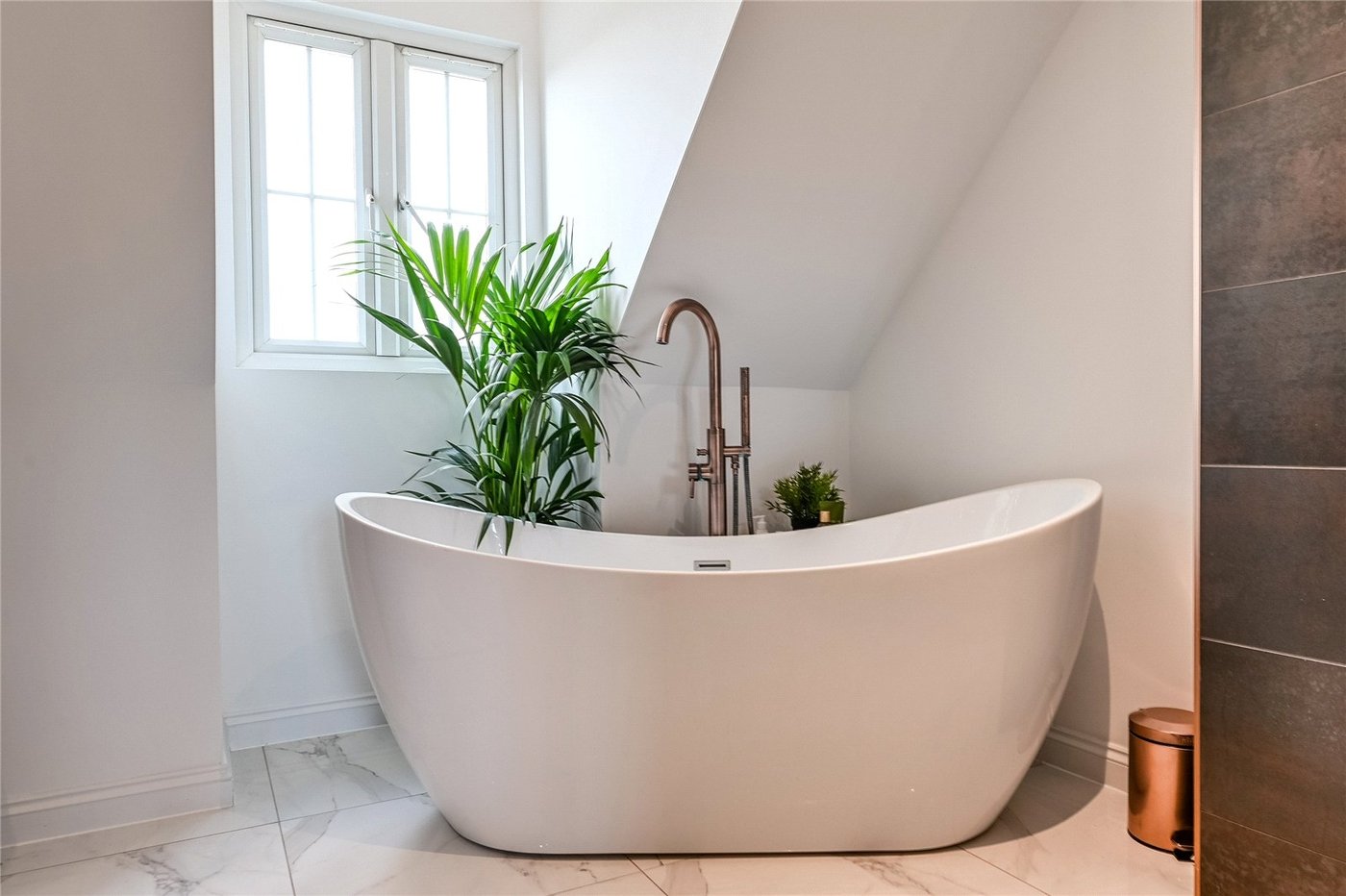 5 bedroom house for sale in Sittingbourne | Robinson Michael & Jackson