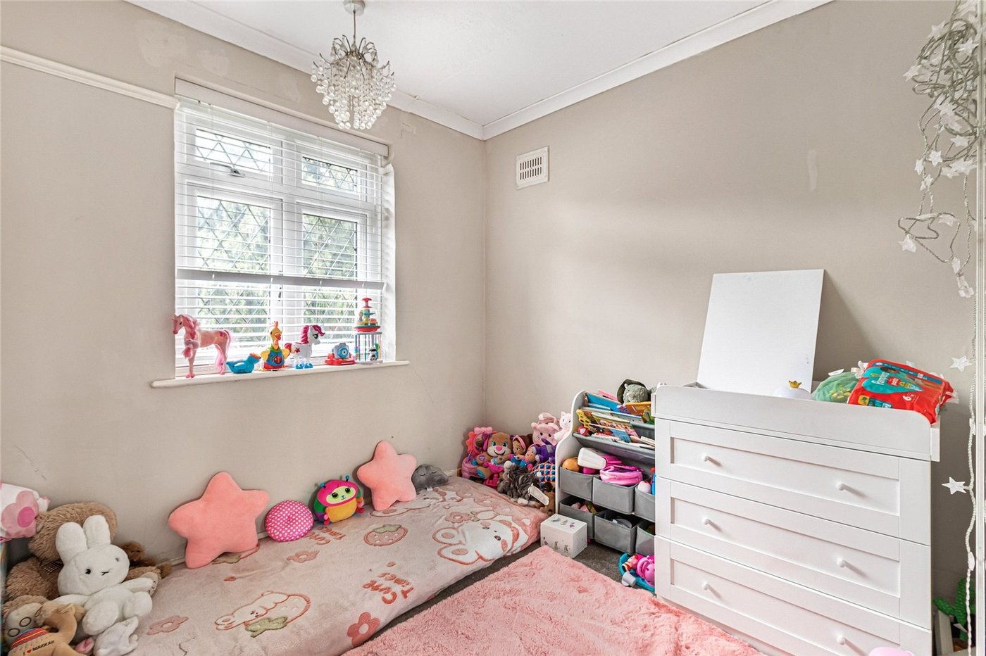 4 bedroom house for sale in Welling | Robinson Jackson