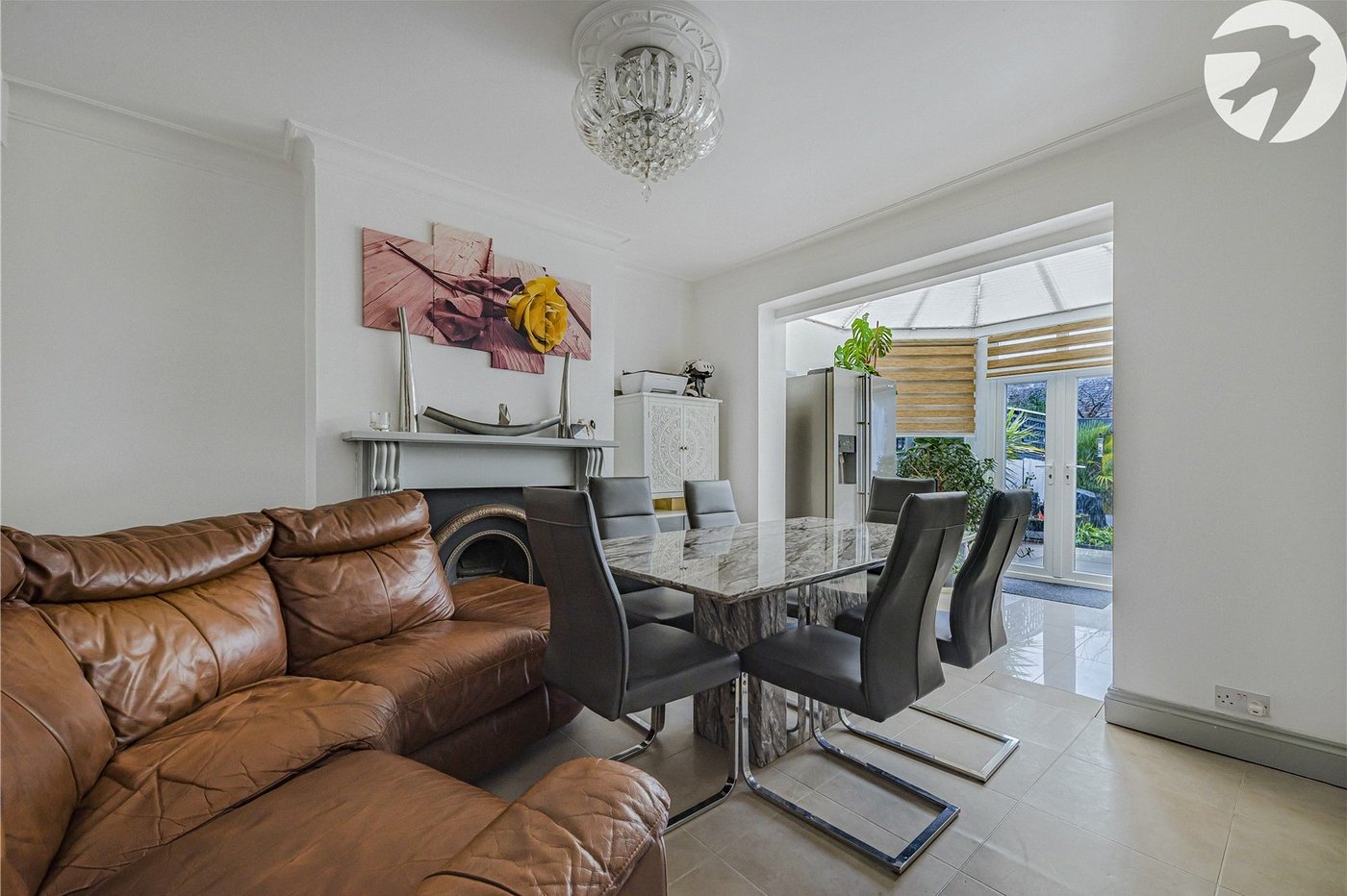 3 bedroom house for sale in London | Robinson Jackson