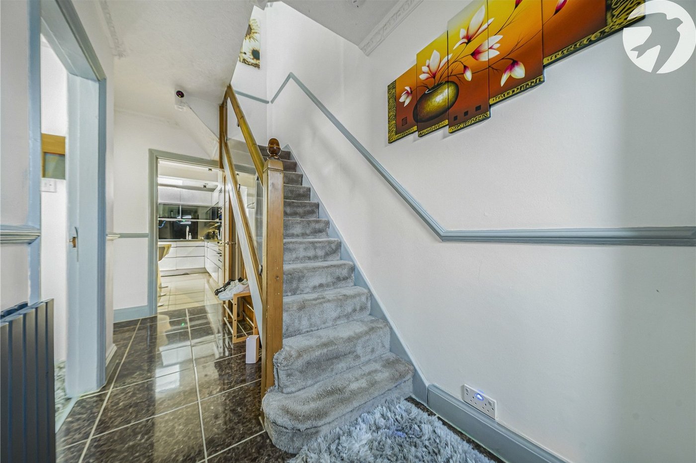 3 bedroom house for sale in London | Robinson Jackson