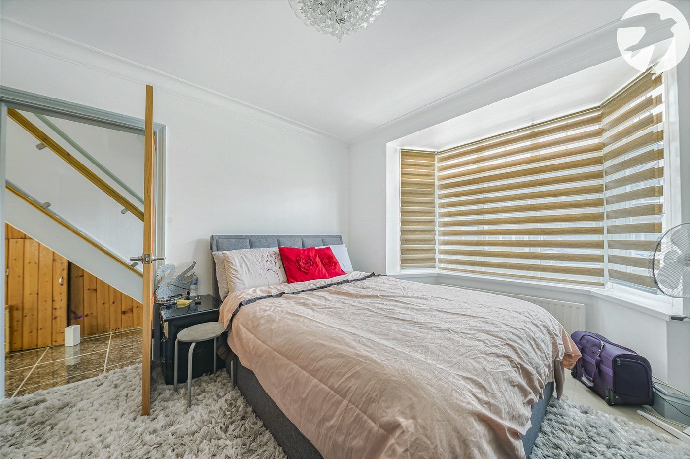 3 bedroom house for sale in London | Robinson Jackson