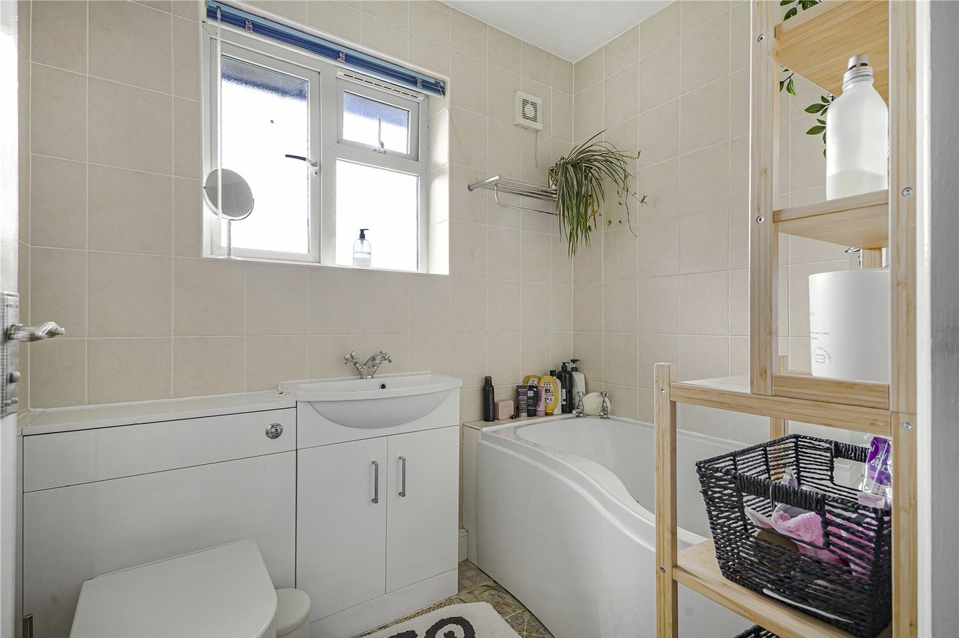 2 bedroom property for sale in Barming | Robinson Michael & Jackson