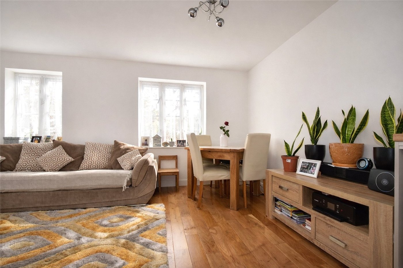 2 bedroom property for sale in Hextable | Robinson Jackson