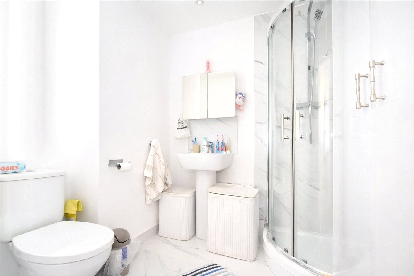 2 bedroom property for sale in Hextable | Robinson Jackson