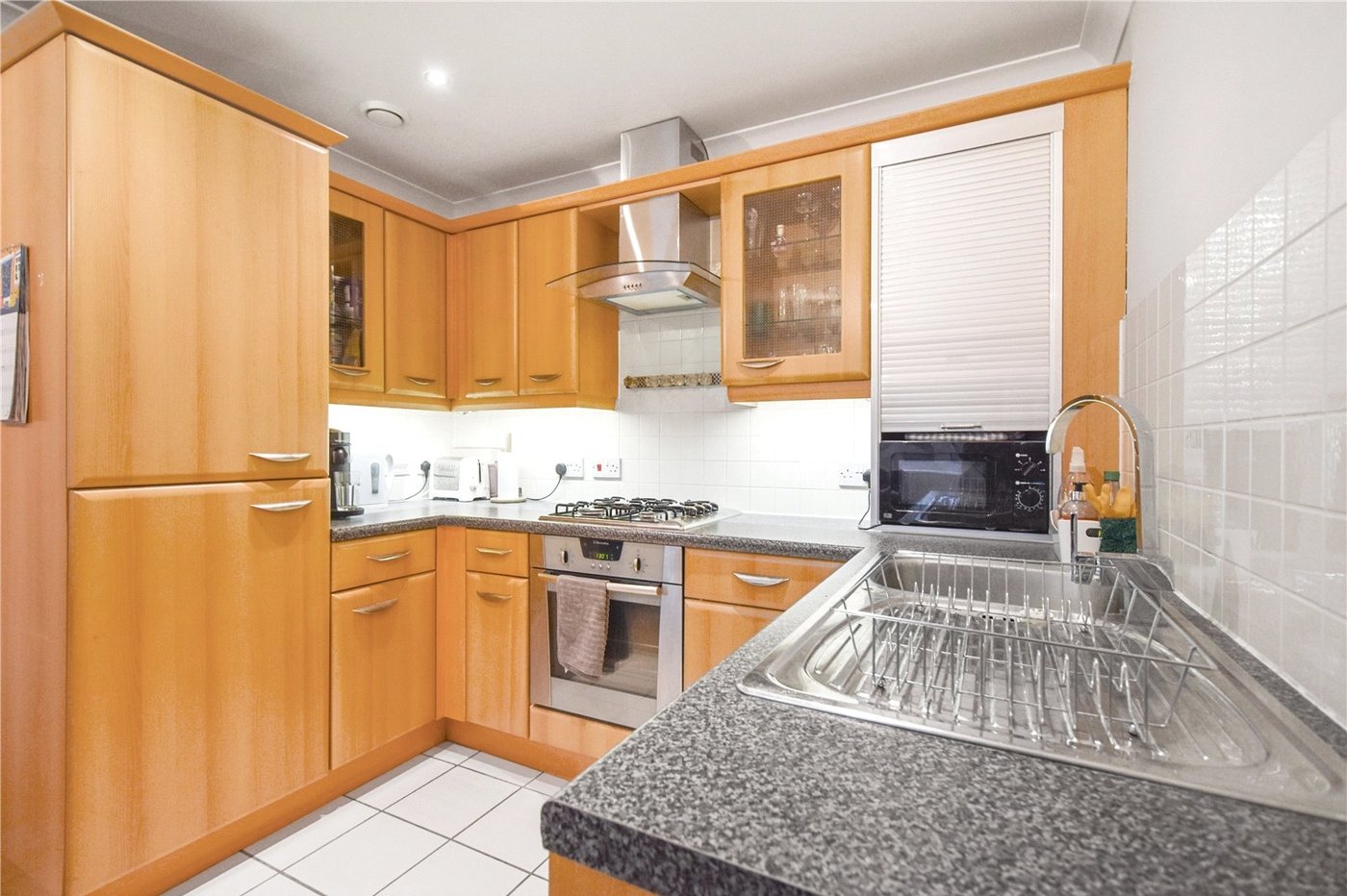 2 bedroom property for sale in Hextable | Robinson Jackson