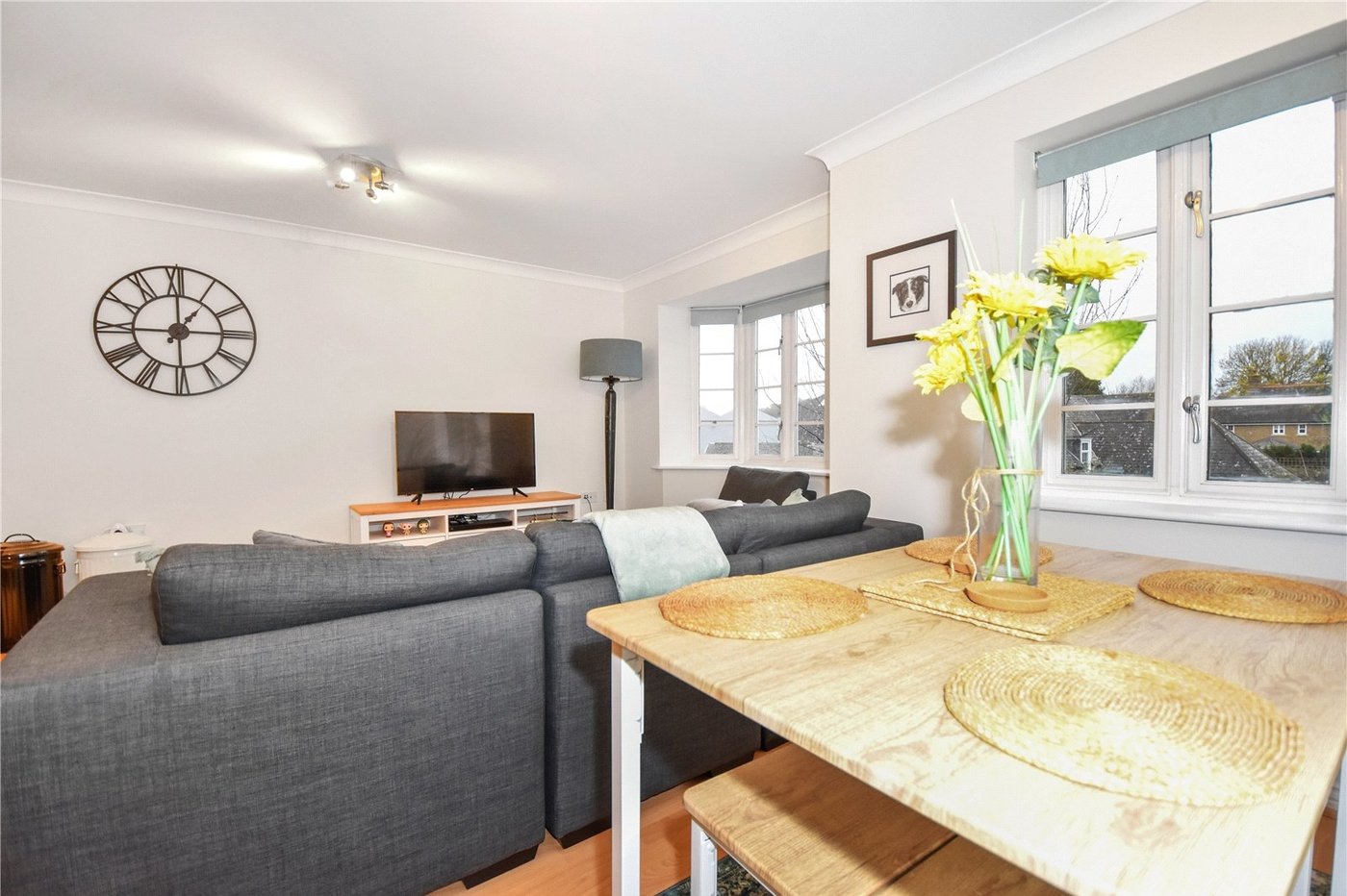 2 bedroom property for sale in Hextable | Robinson Jackson